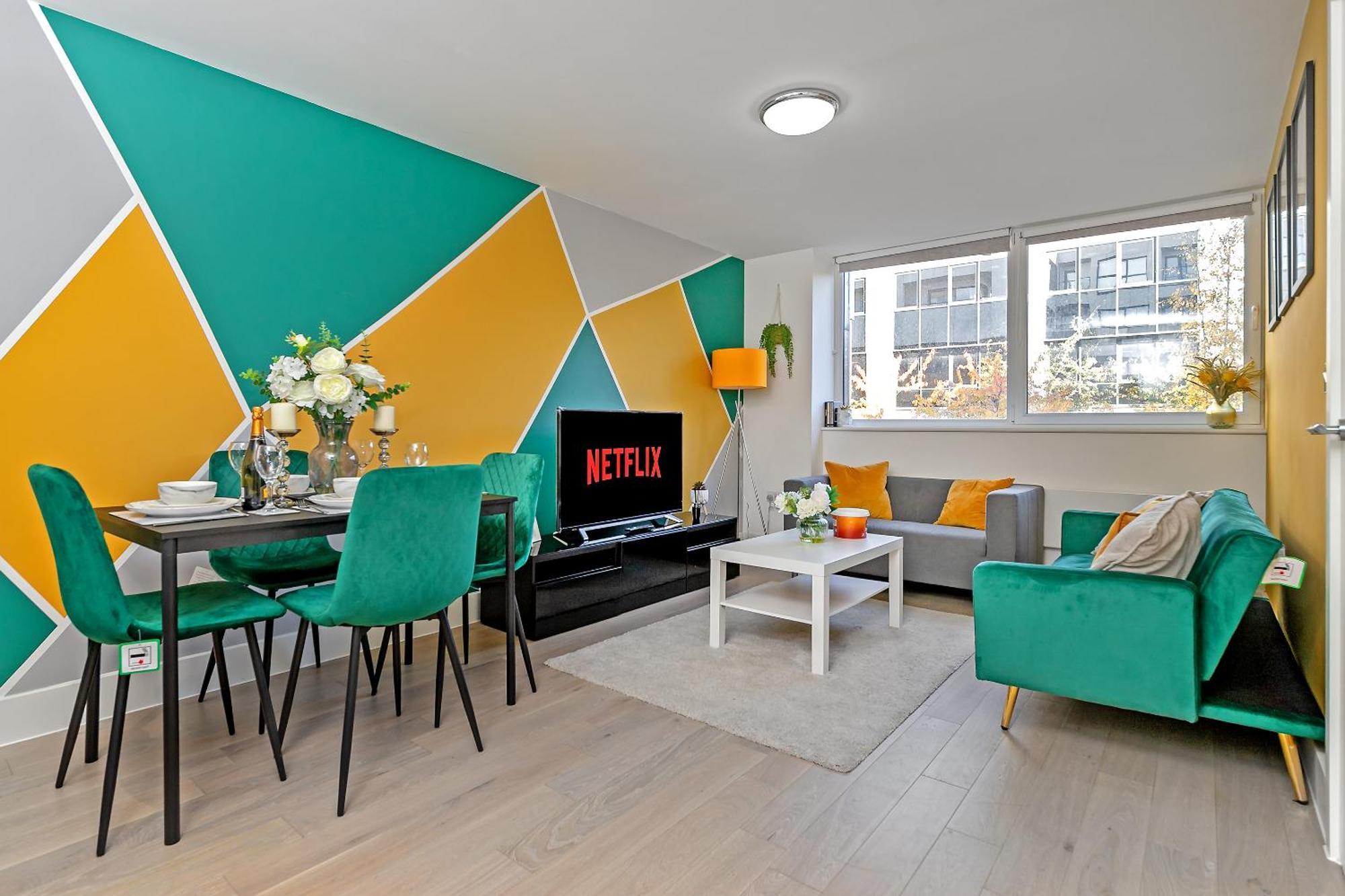Luxurious Mk City Apartment- Walk To Train Station, Smart Tv With Netflix, Disney Plus & Prime! Milton Keynes Exterior photo